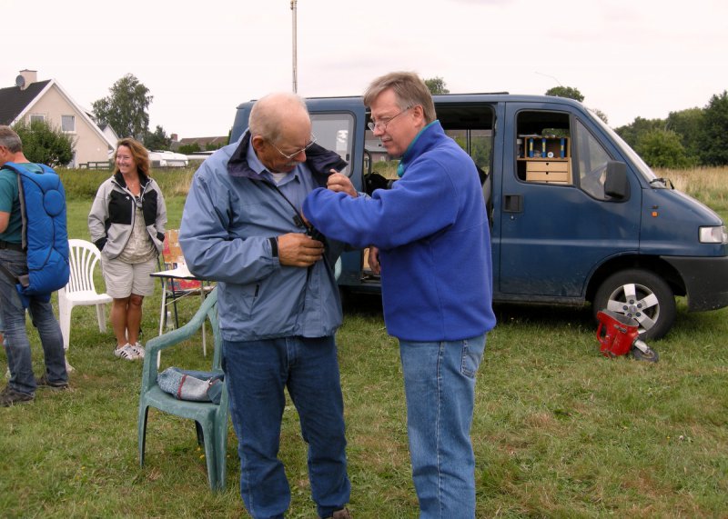 25.8.12. Lommetyveri ved hoejlys dag - Joergen Thomsen og Erik Kuhlmann